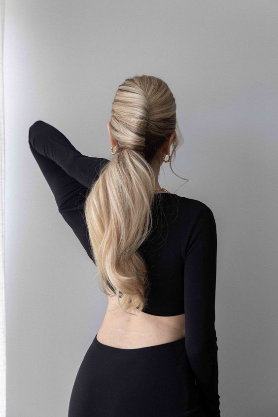  French Roll Ponytail