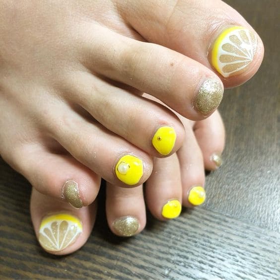 Fresh Lemon Pedicure