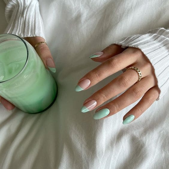 Fresh Mint Nails