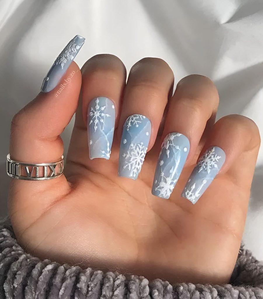  Frosty Blue Manicure Designs