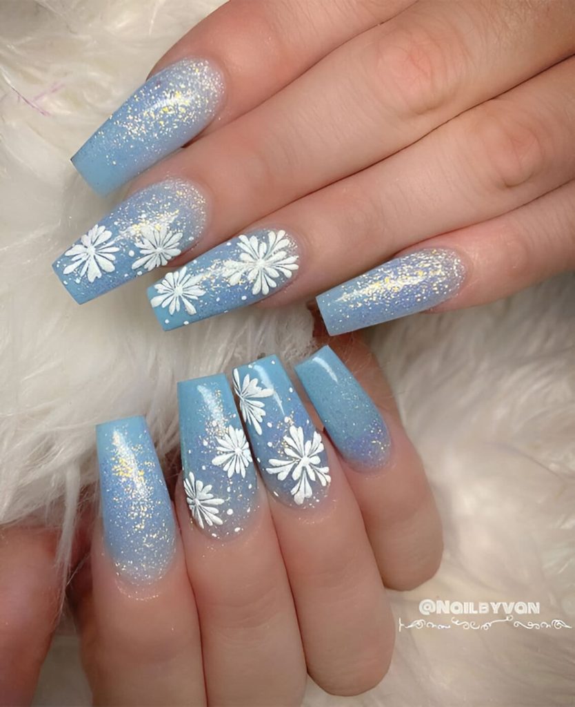  Frosty Blue Manicure Designs