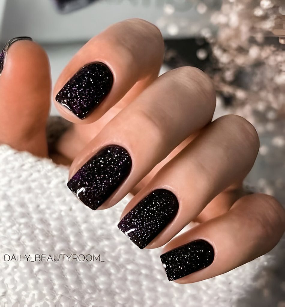 Glam Black Nails