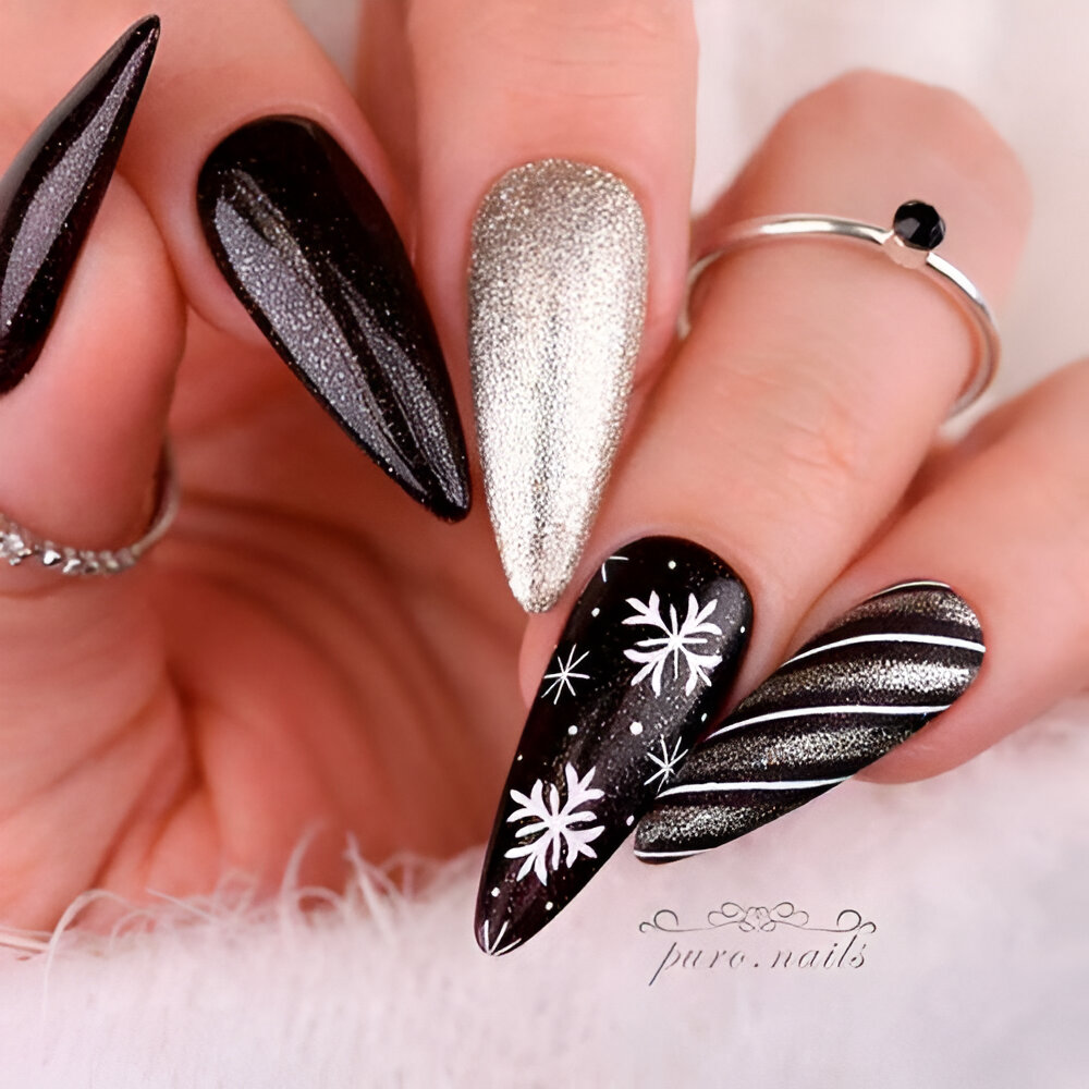Glam Black Nails