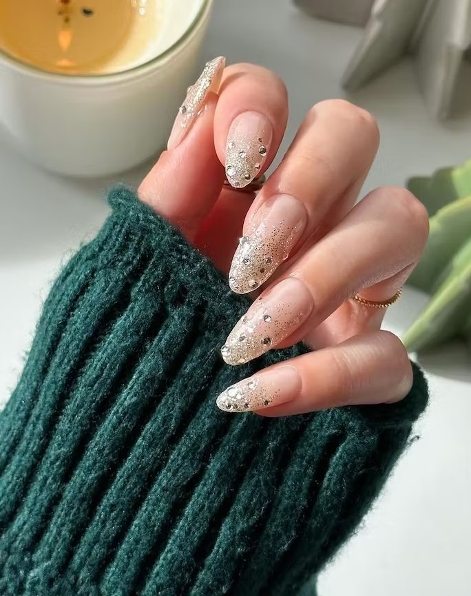 Glittered Festive Manicure Ideas