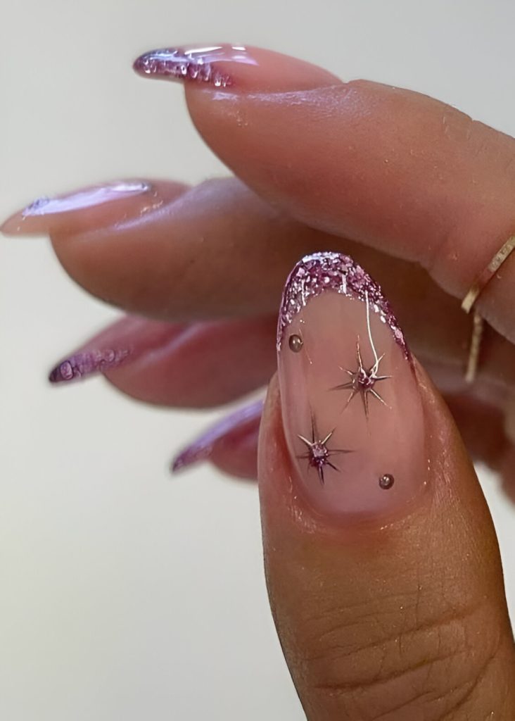 Glittered Festive Manicure Ideas