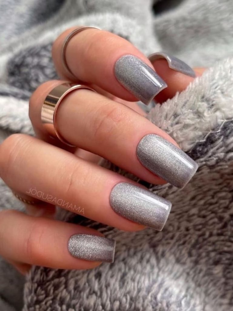 Glittered Gray Nail Ideas