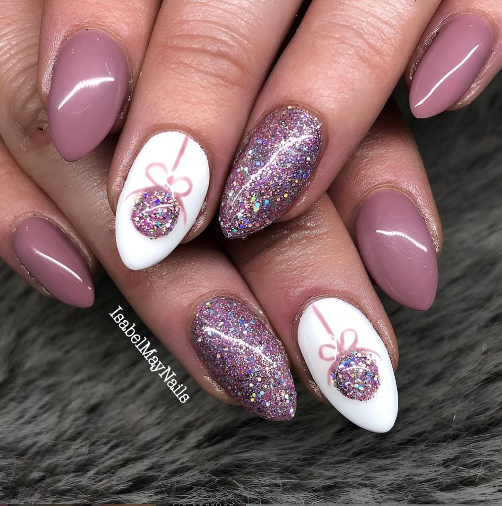 Glittered Nails For Holiday