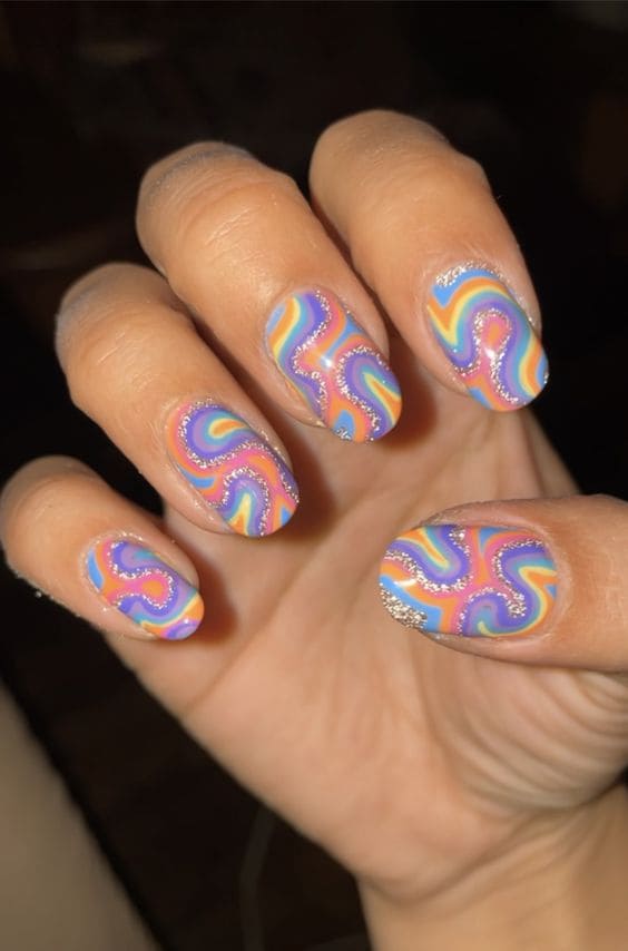 Glittery Swirl Nails