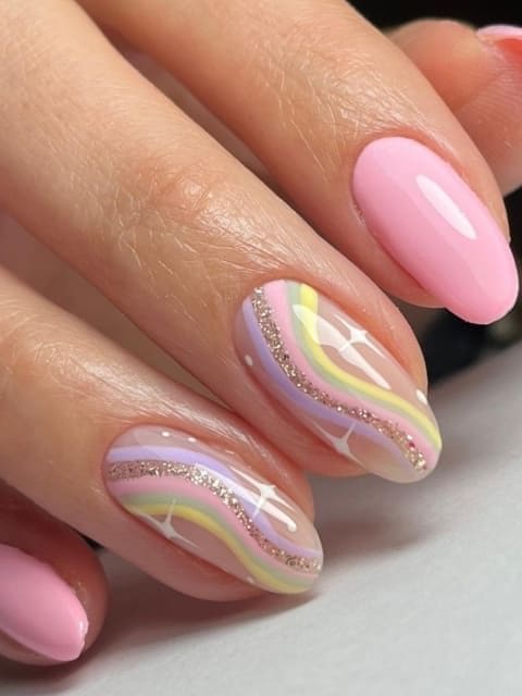 Glittery Swirl Nails