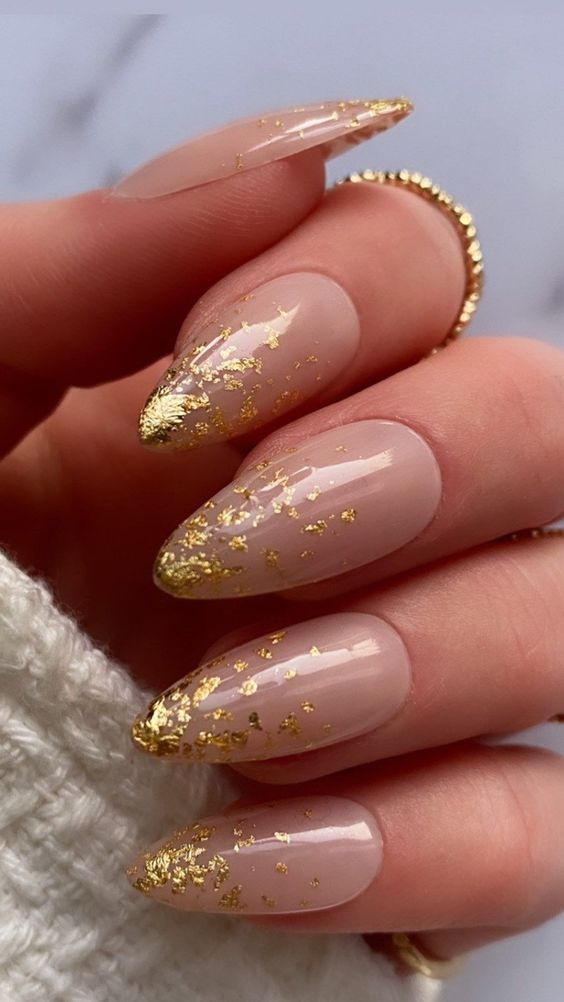 Gold Festive Manicure Ideas
