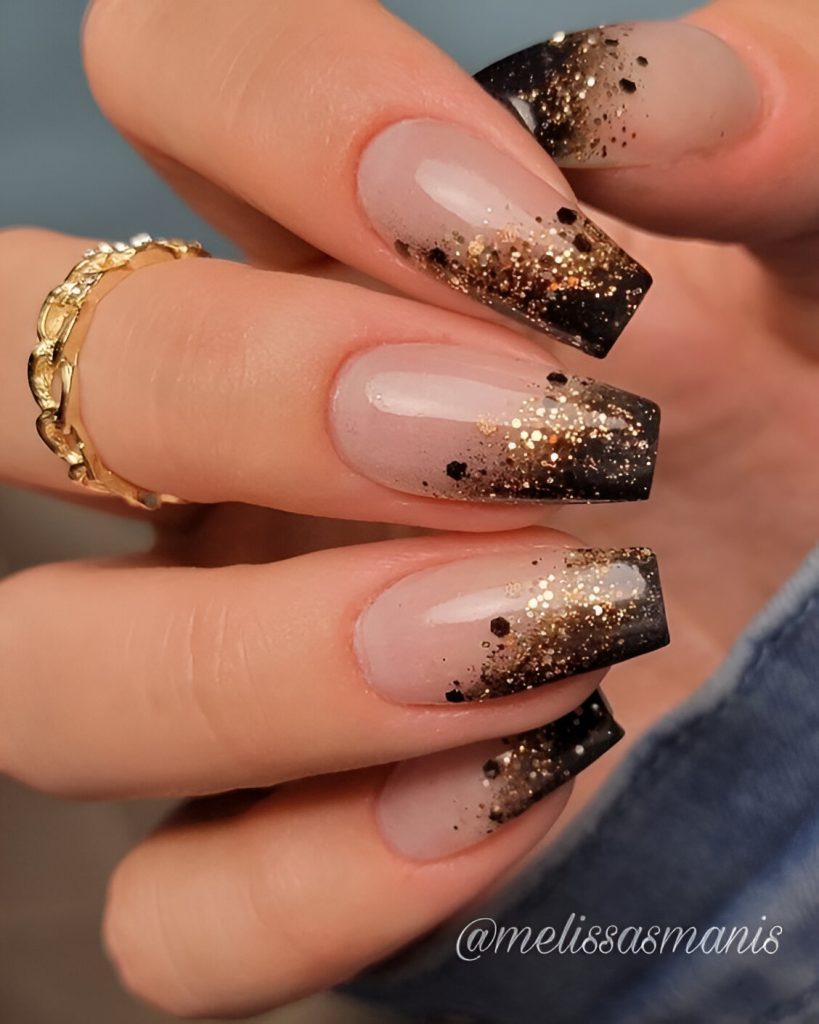 Gold Festive Manicure Ideas