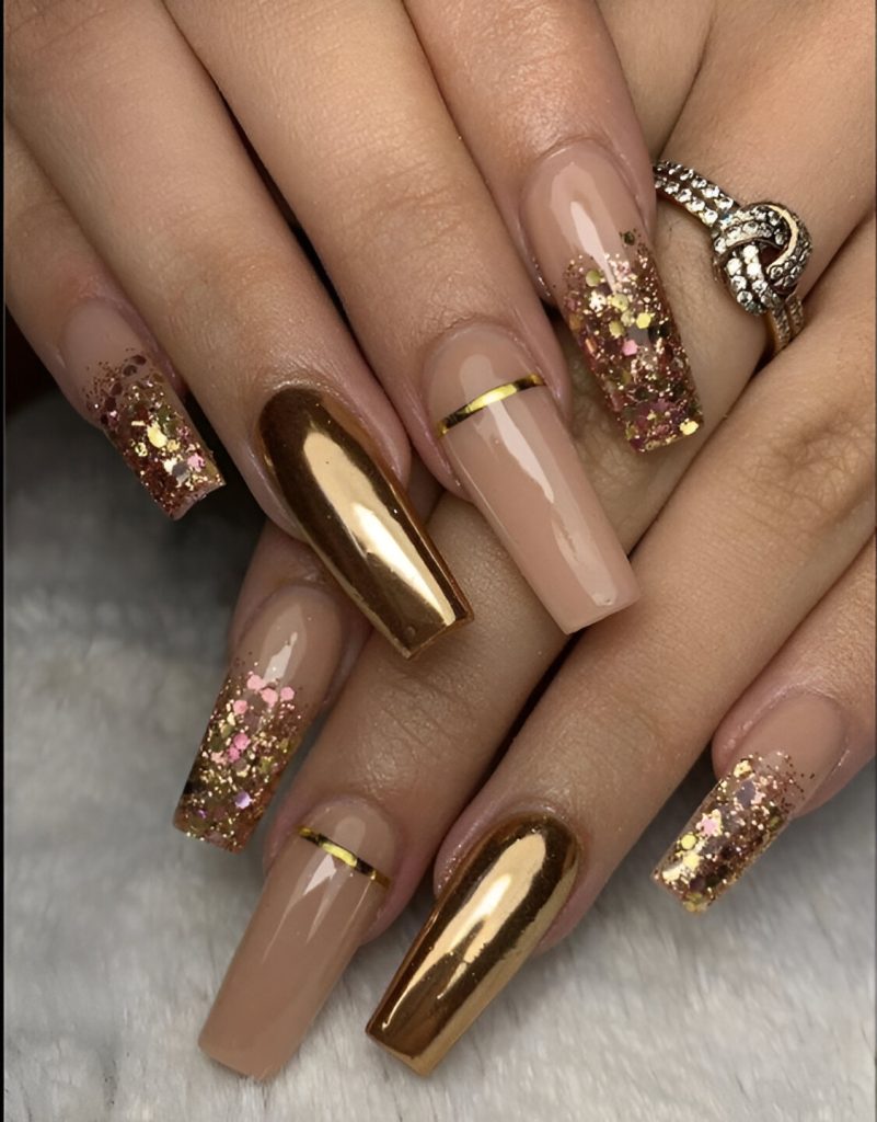 Gold New Year Manicures