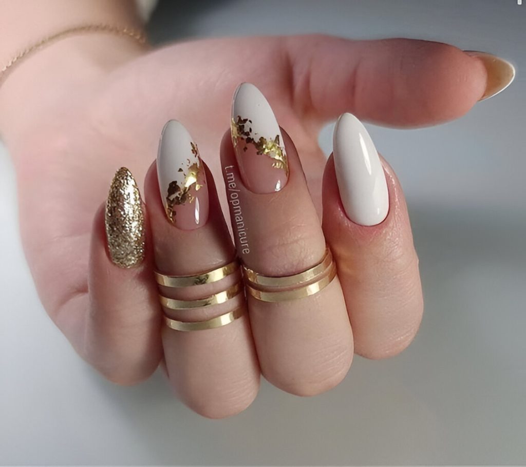 Gold New Year Manicures