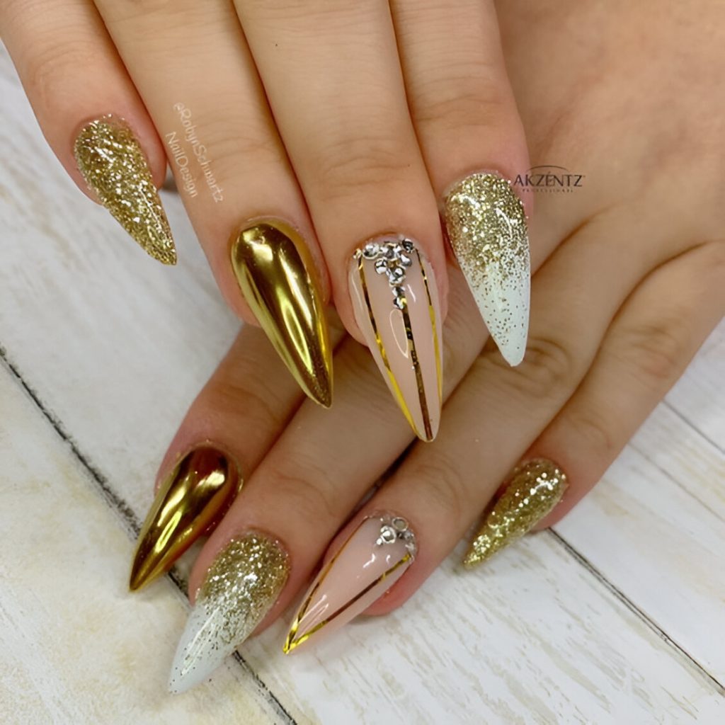 Gold New Year Manicures