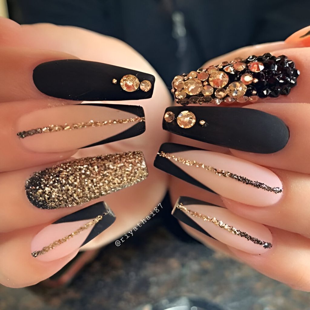 Gold New Year Nails