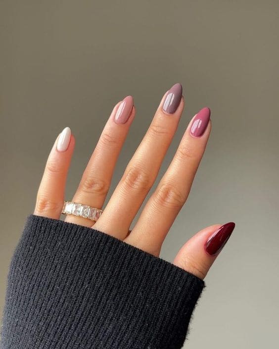 Gradient Almond Manicure