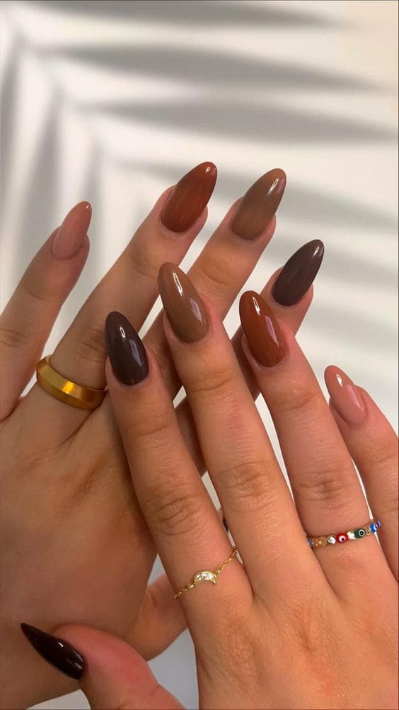 Gradient Almond Manicure