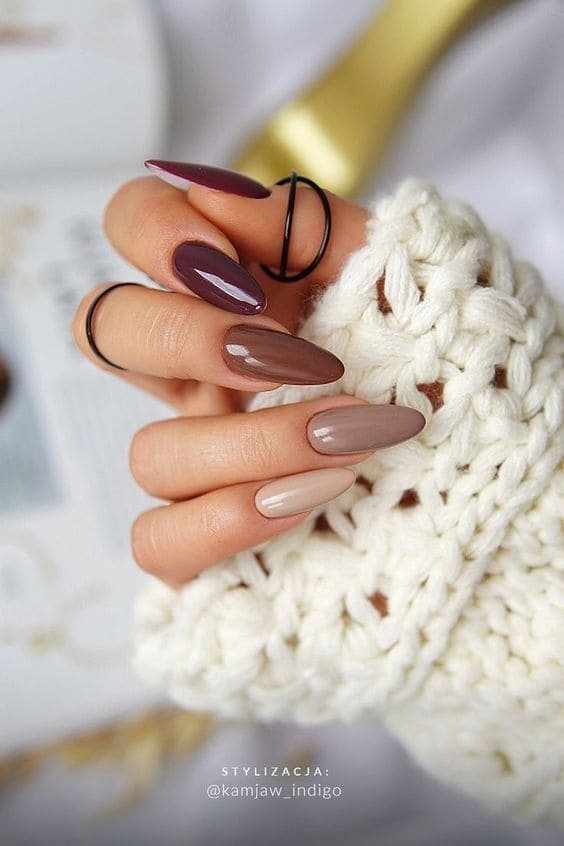 Gradient Almond Manicure