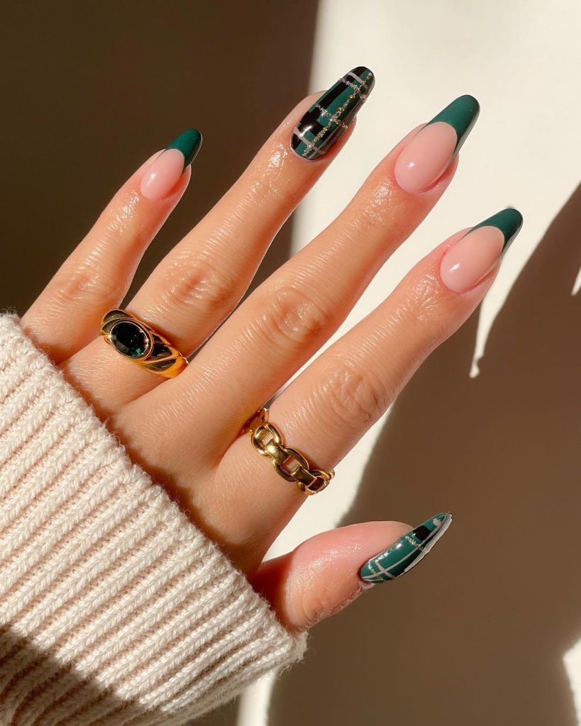  Green Plaided Nails