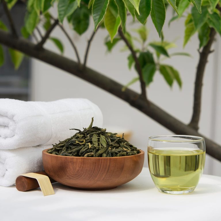 Green Tea: Antioxidants for Healthier Hair