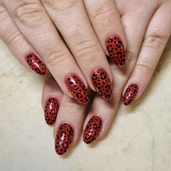 Hot Leopard Nail Art