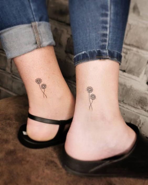  Leg Minimalist Tattoos