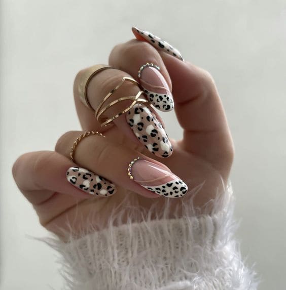 Leopard Manicure