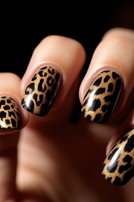 Leopard Manicure