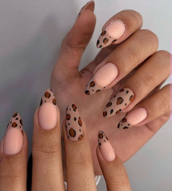 Leopard Manicure