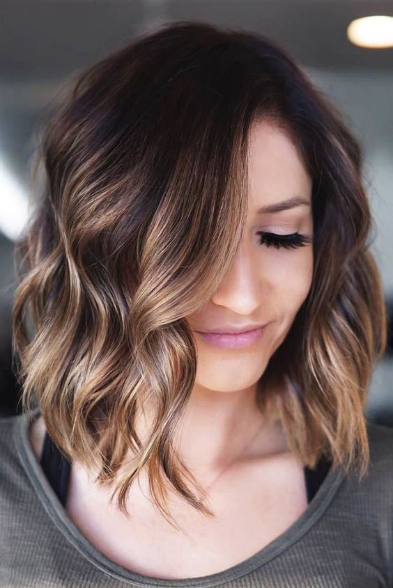 Loose Curls With Honey Balayage