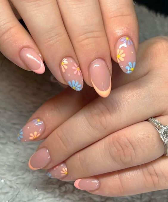 Lovely Mini Floral Pastel Nails1