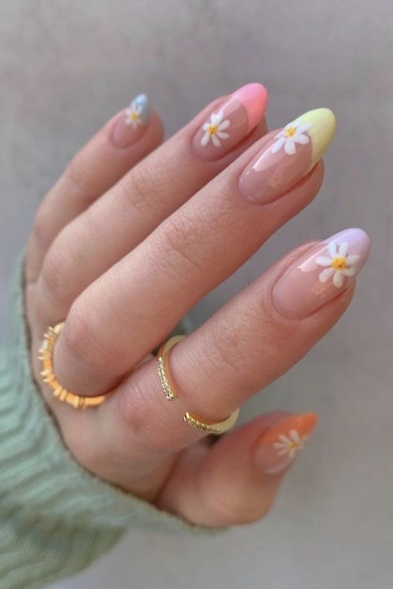 Lovely Mini Floral Pastel Nails2