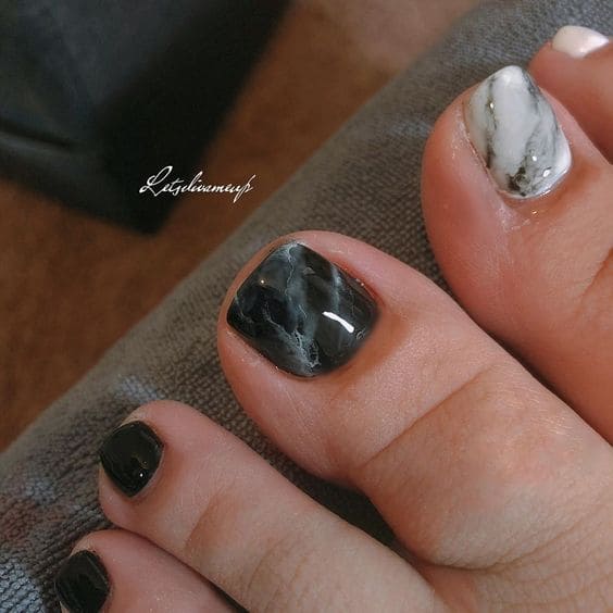 Marble Toe Nail Art1