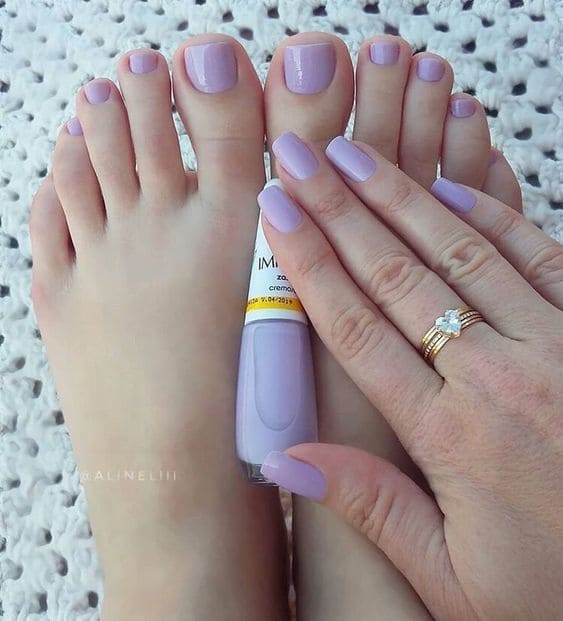 Matching Manicure and Pedicure