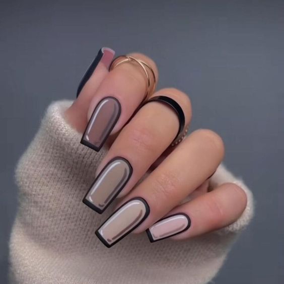 Matte Comic Nails7
