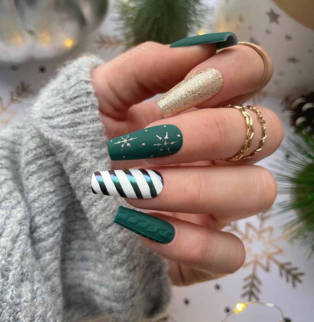  Matte Green Nails