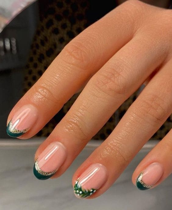 Merry French Manicure