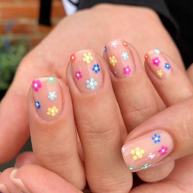 Mini Floral Nail Design