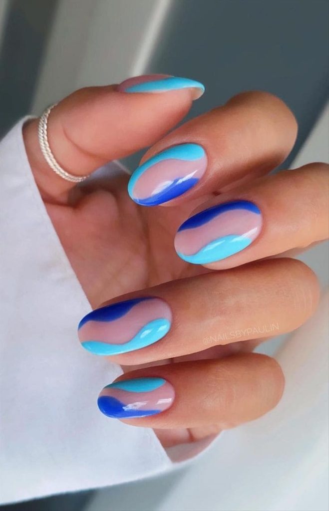 Minimal Swirls Mani