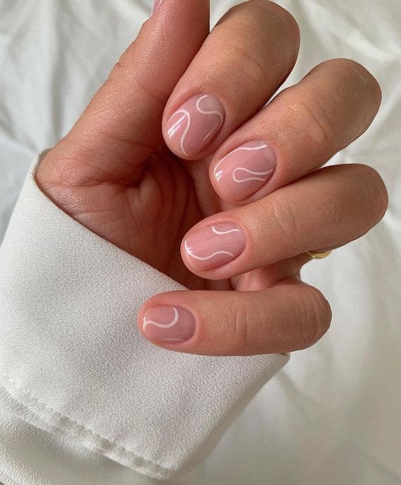 Minimal Swirls Mani