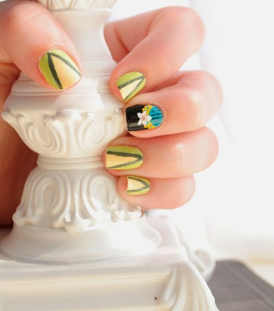 Mulan Disney Princess Nails