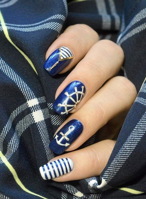 Nautical Beach Nail Ideas