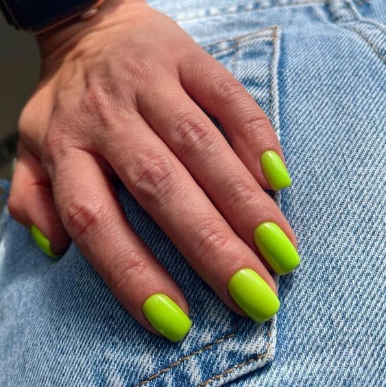 Neon Nails2