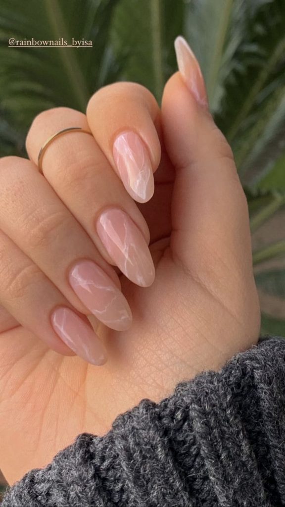 Nude Marble Bridesmaid Nail Ideas