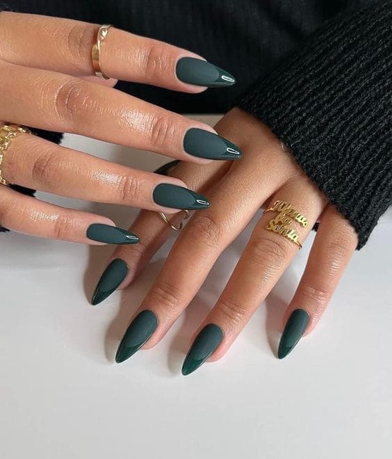 One-Tone Matte Fall Manicure
