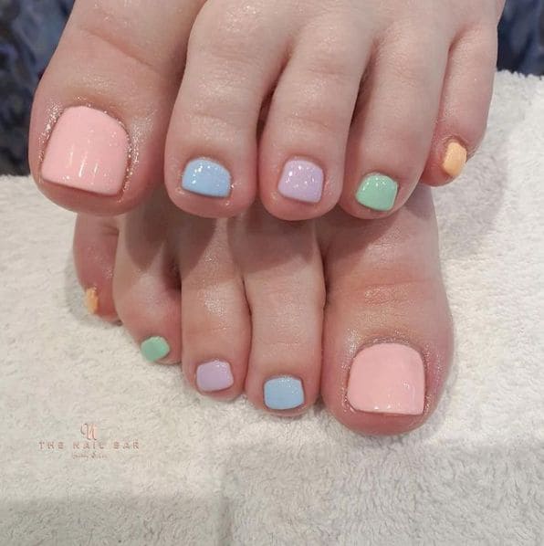 Pastel Summer Toe Nails