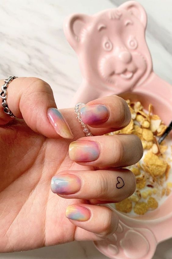 Pastel Tie Dye Manicure5