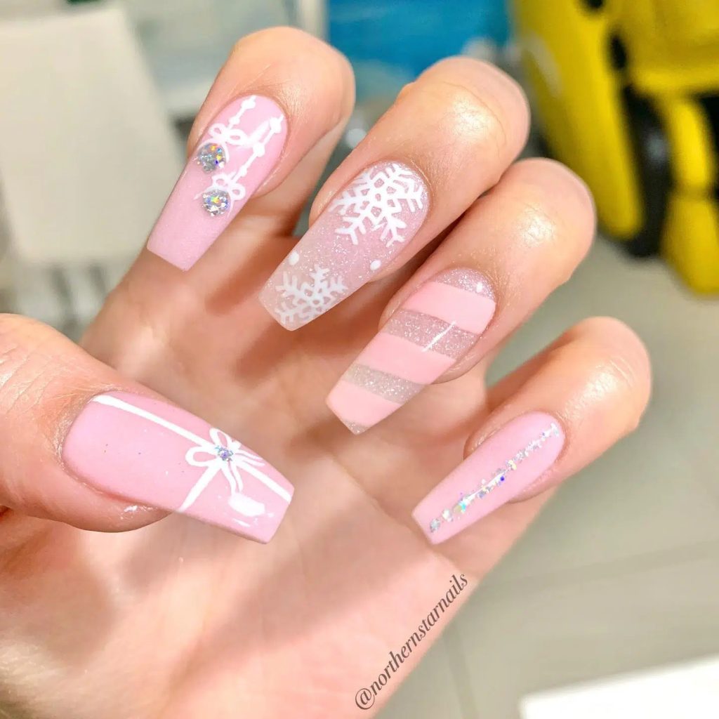 White Christmas Nails