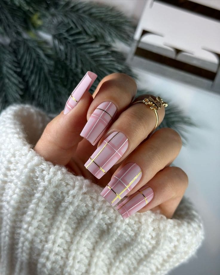 Plaid Nails