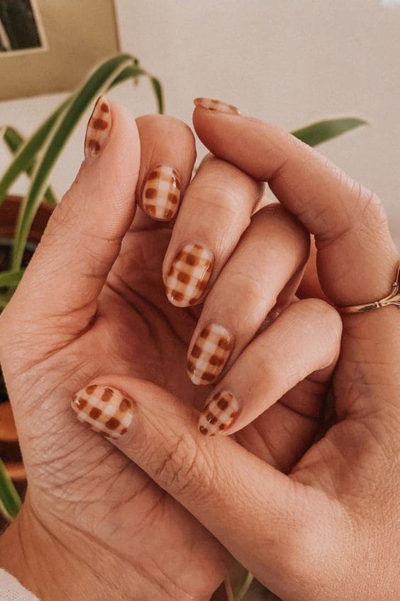 Plaid Nails